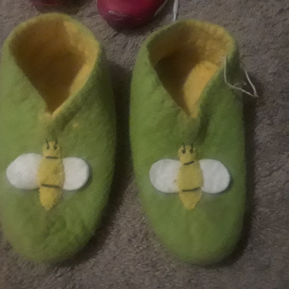 Bee slippers
